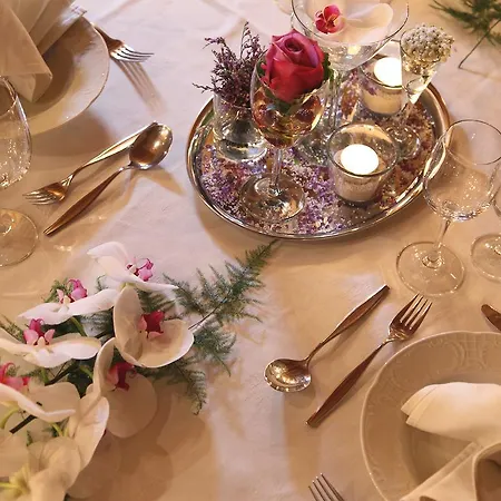 Konukevi Landgasthof Jagerwirt