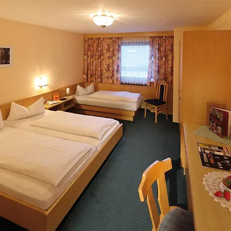 Landgasthof Jagerwirt Konukevi